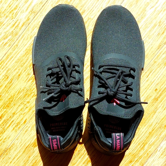 Womens Adidas Sneakers - Picture 2 of 7